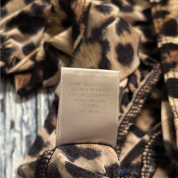 Charlotte Russe Leopard Print Wide-Leg Pants - Picture 7 of 7